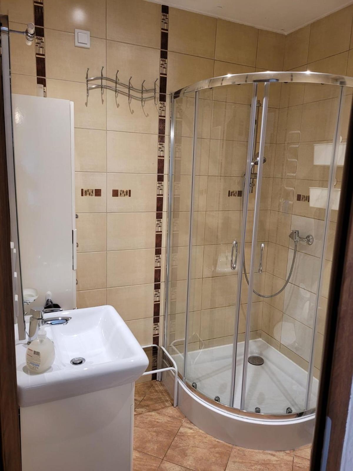 Dom Wakacyjny Merlin Nad Jeziorem Jodlow Slawa Radzyn Ngoại thất bức ảnh
