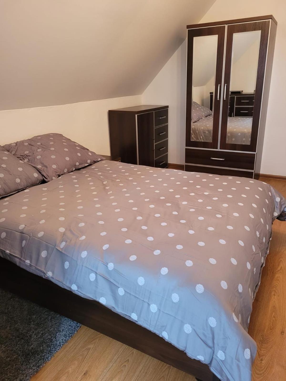 Dom Wakacyjny Merlin Nad Jeziorem Jodlow Slawa Radzyn Ngoại thất bức ảnh